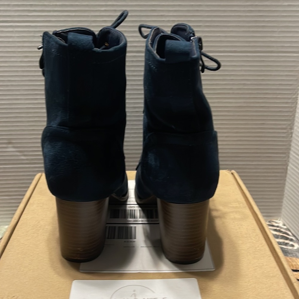 Blue Journee collection boots - Picture 3 of 8